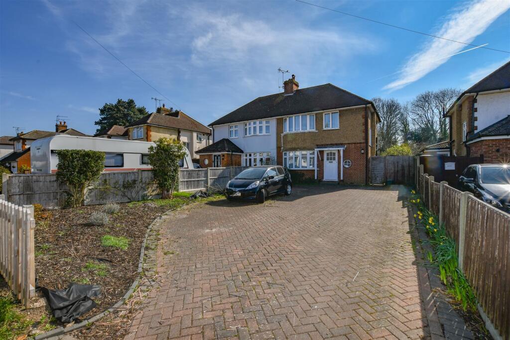 Main image of property: St. Annes Road, London Colney, St. Albans, Hertfordshire, AL2