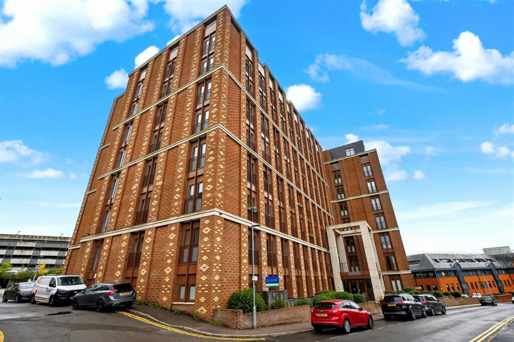 Main image of property: Ziggurat House, Grosvenor Road, St. Albans