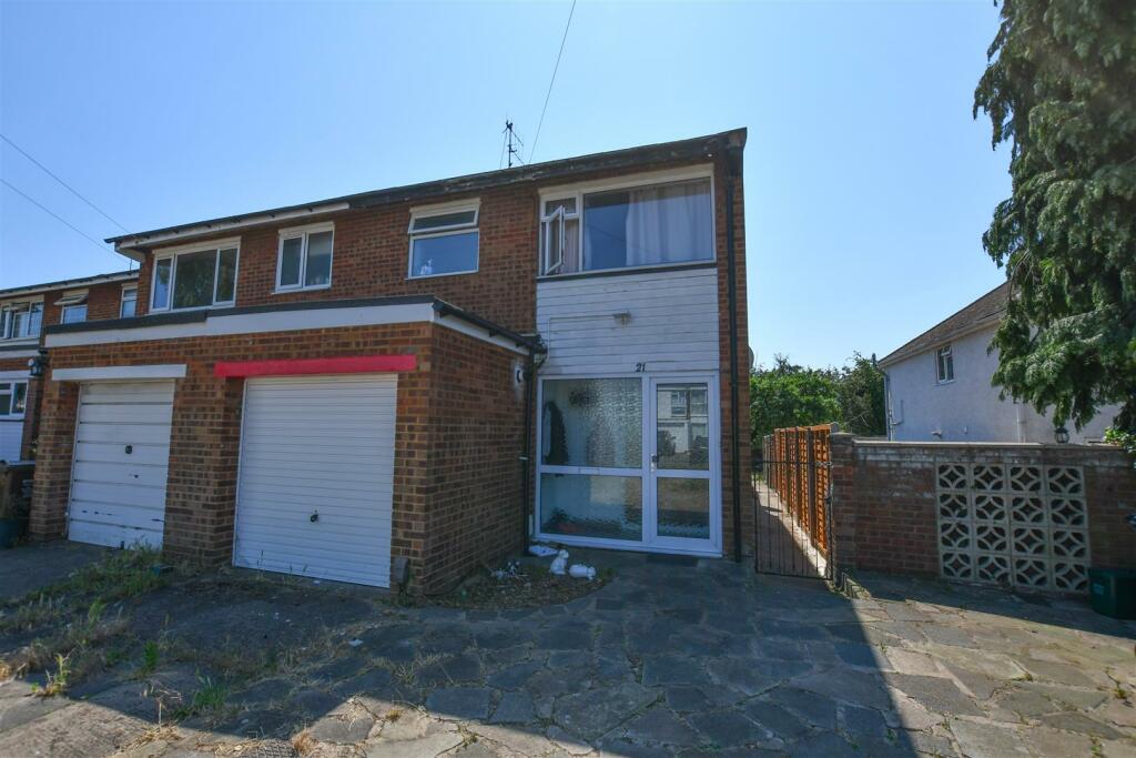 Additional property image - Floral Drive, London Colney, St. Albans