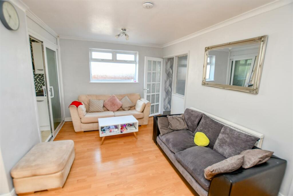 Additional property image - Floral Drive, London Colney, St. Albans