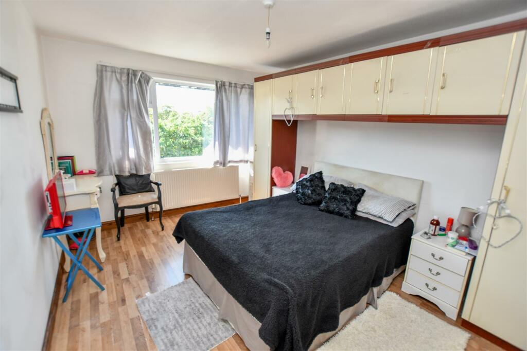 Additional property image - Floral Drive, London Colney, St. Albans