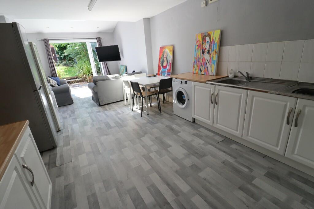 Additional property image - Hayes Park, Chester, Cheshire, CH1