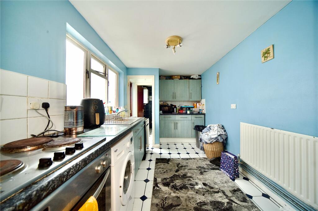 Additional property image - Wrotham Road, Gravesend, Kent, DA11