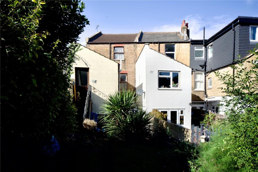 Additional property image - Wrotham Road, Gravesend, Kent, DA11