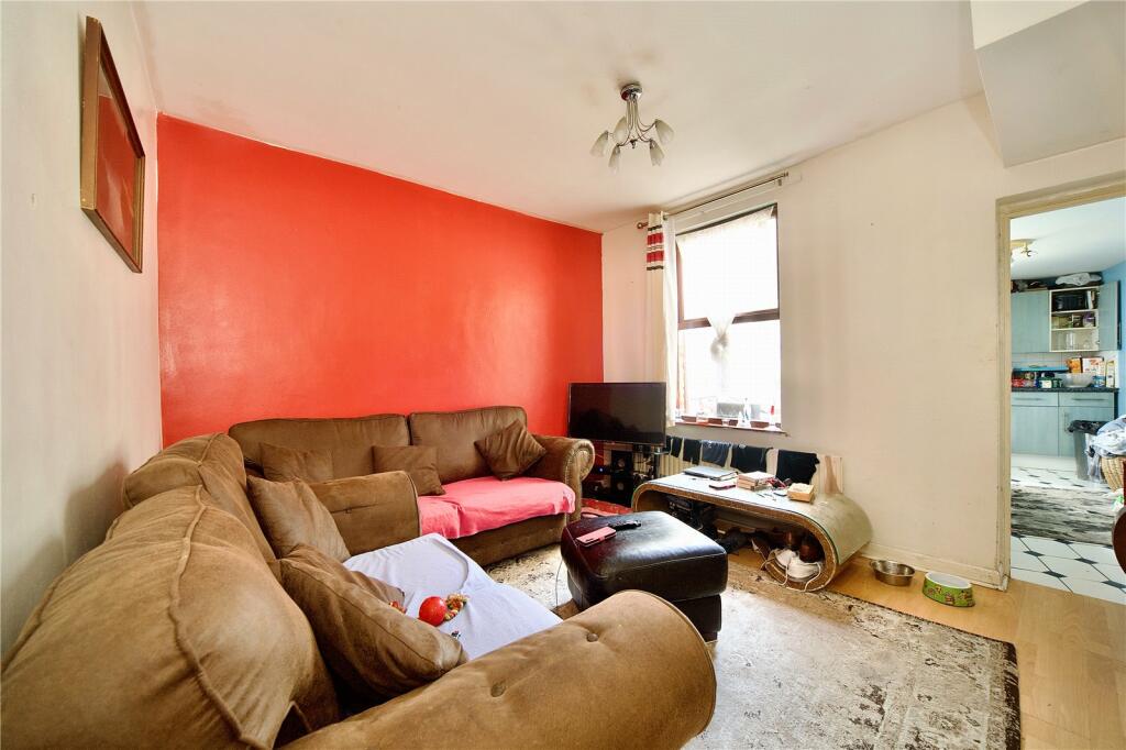 Additional property image - Wrotham Road, Gravesend, Kent, DA11
