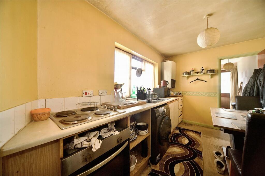 Additional property image - Wrotham Road, Gravesend, Kent, DA11