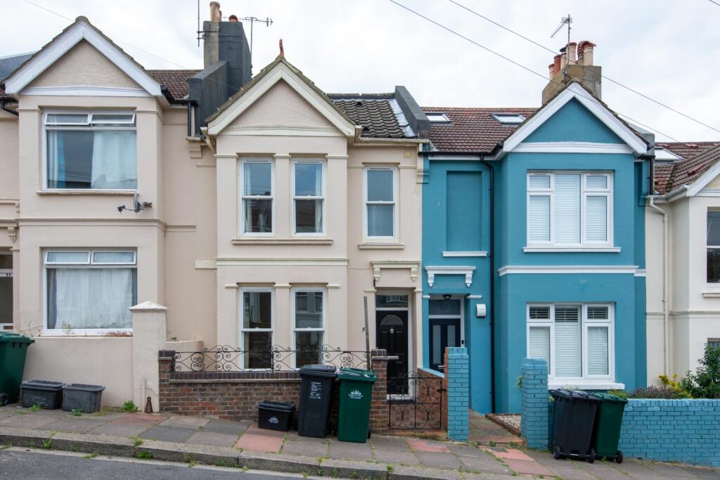 6 bedroom terraced house for rent in Totland Road, Brighton, East Sussex, BN2