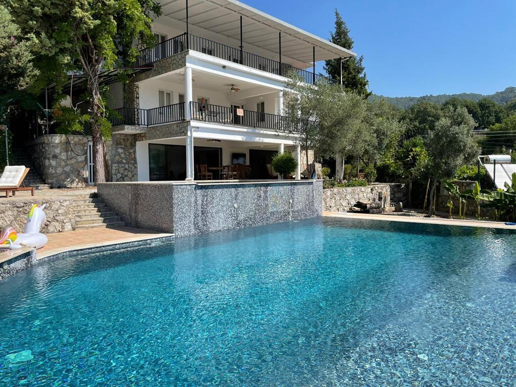 Main image of property: Mugla, Köycegiz, Köycegiz