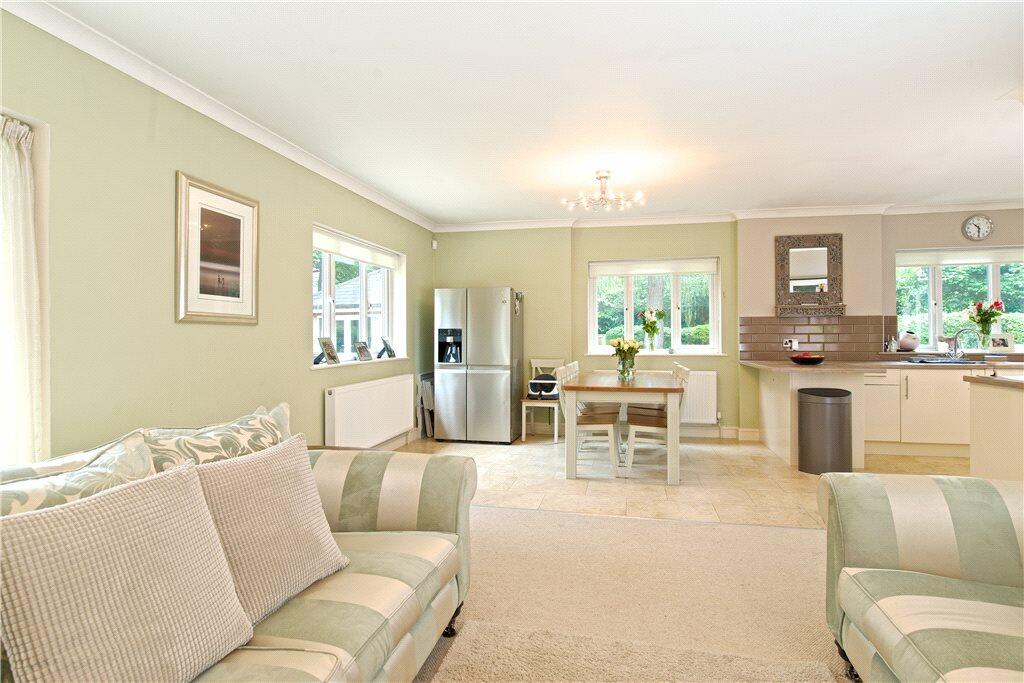 4 bedroom bungalow for sale in Daneswood, Heath Lane, Aspley Heath