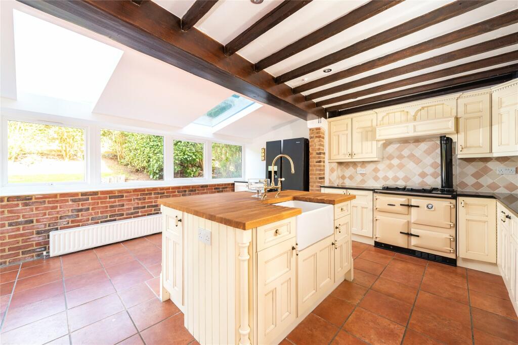 3 bedroom detached house for sale in Crow Lane, Husborne Crawley