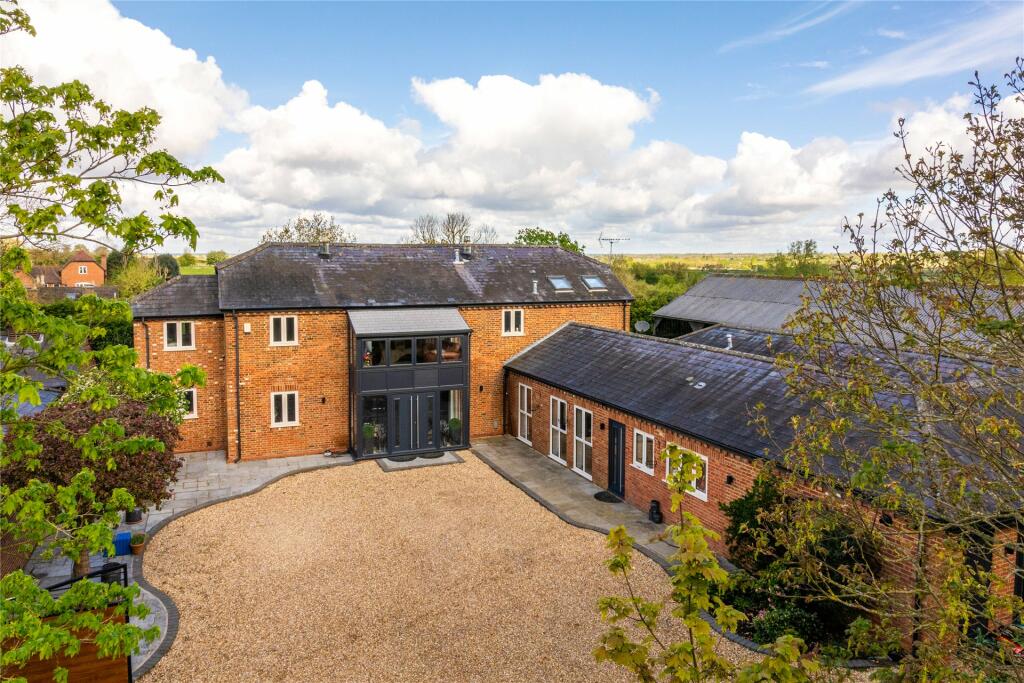 5 bedroom barn conversion for sale in School Lane, Husborne Crawley