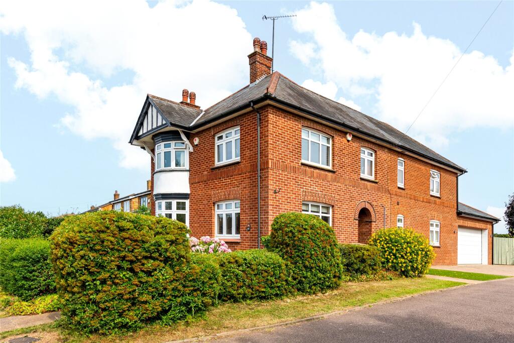 Main image of property: Station Road, Bow Brickhill, Milton Keynes, Buckinghamshire, MK17