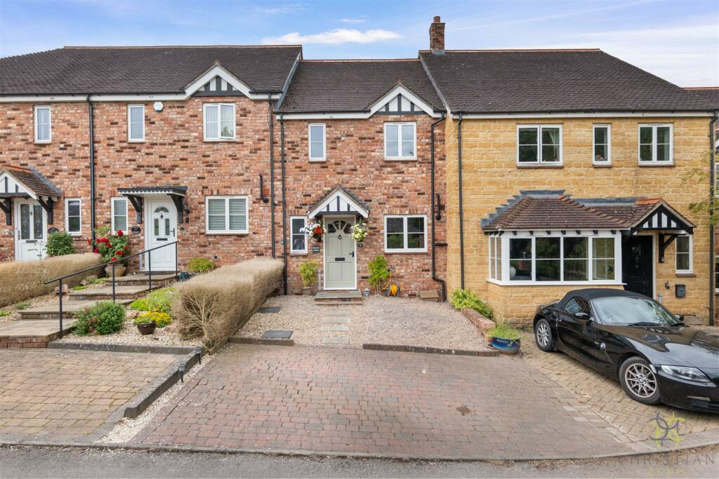 3 bedroom house for sale in Longdon Court, Wickhamford, Evesham, WR11