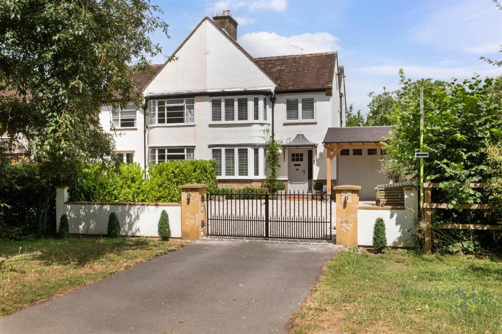 Main image of property: Station Road, Broadway