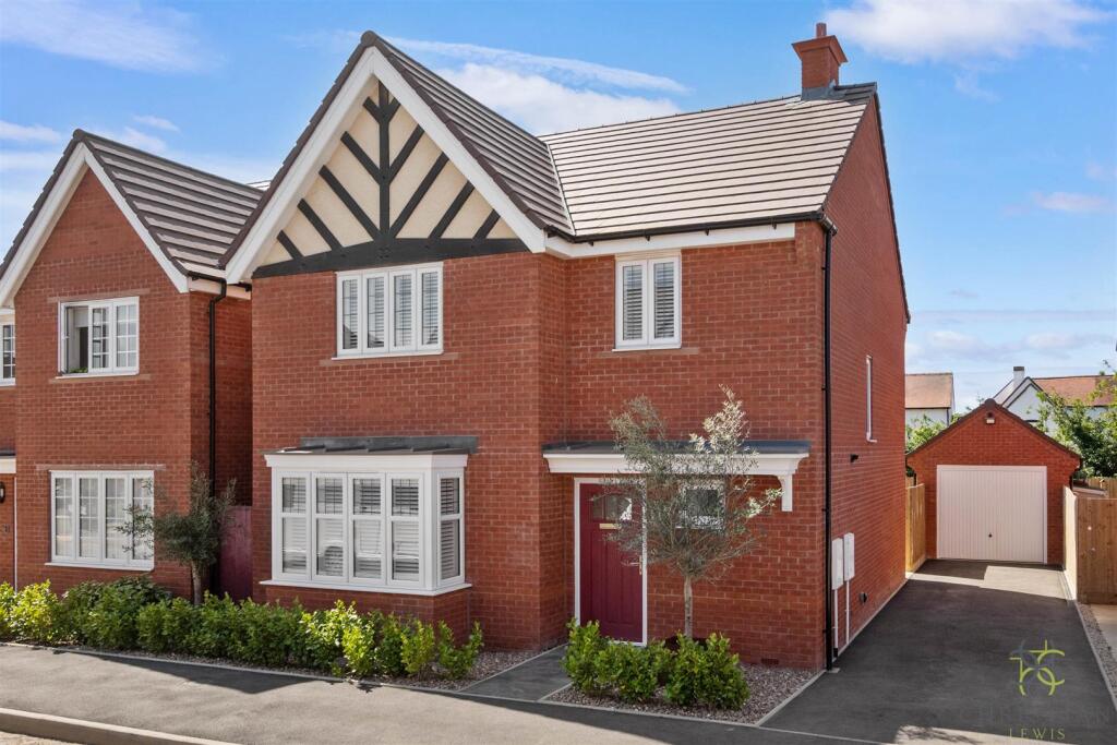 Main image of property: Lady Margaret Hall Way, Evesham