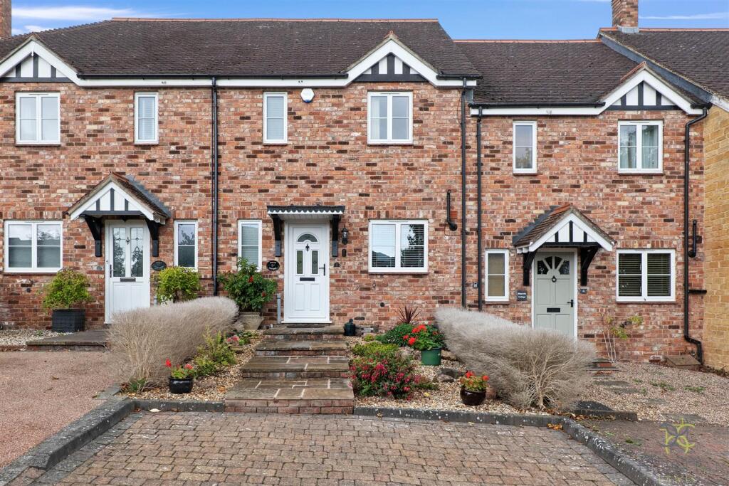 Main image of property: Longdon Hill, Wickhamford, Evesham