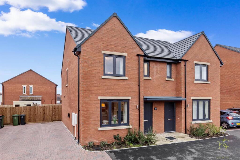 Main image of property: Bretforton Road, Badsey