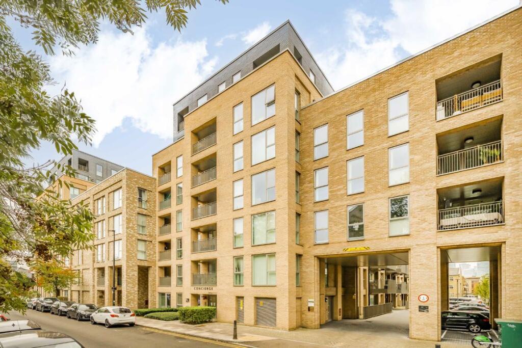 Main image of property: Thomas Road, Canary Wharf