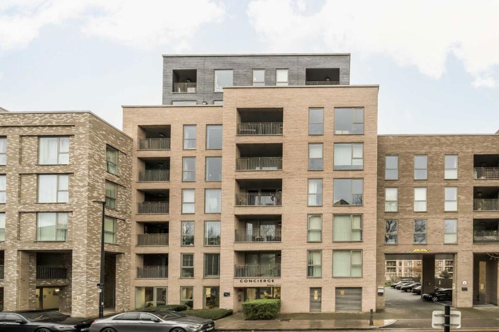 Main image of property: Thomas Road, Canary Wharf