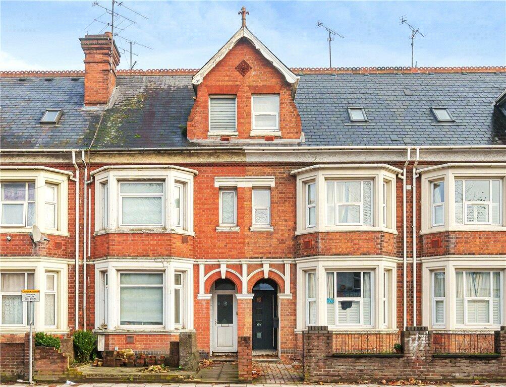 8 bedroom terraced house for sale in Caversham Road, Reading, Berkshire, RG1