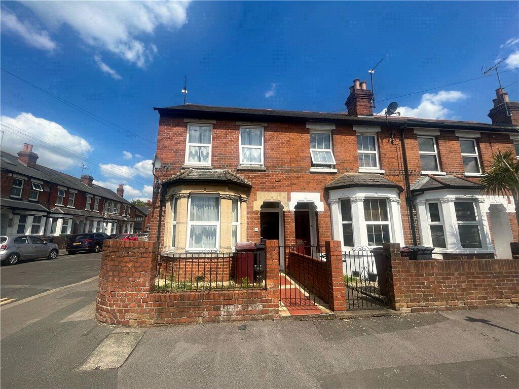 3 bedroom end of terrace house for sale in Newport Road, Reading, Berkshire, RG1