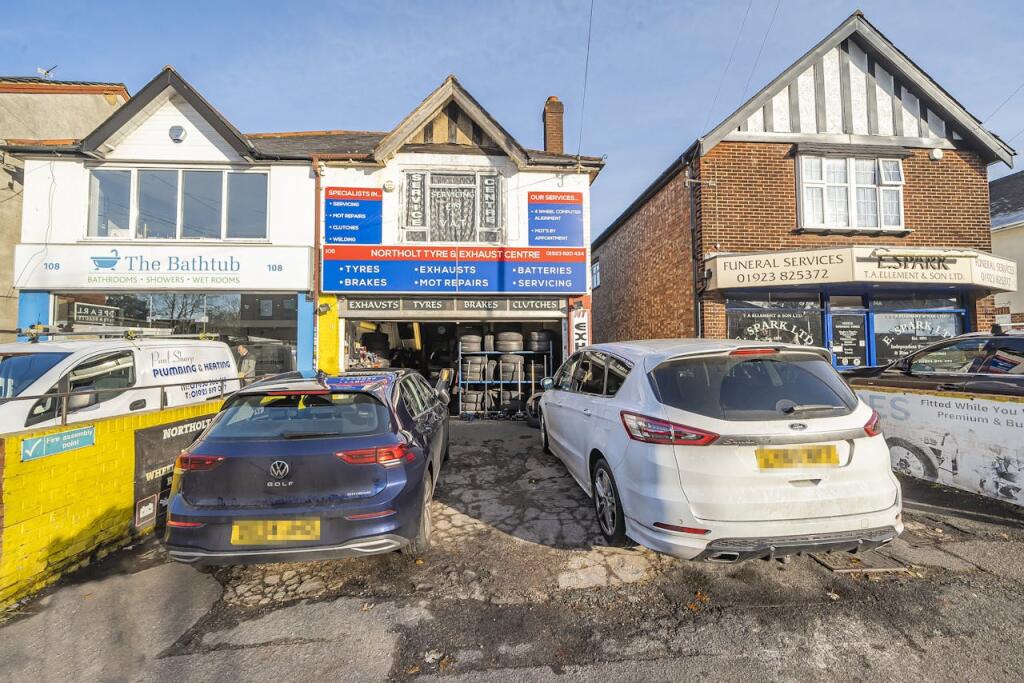 Main image of property: 106 Pinner Road, Northwood, HA6 1BS