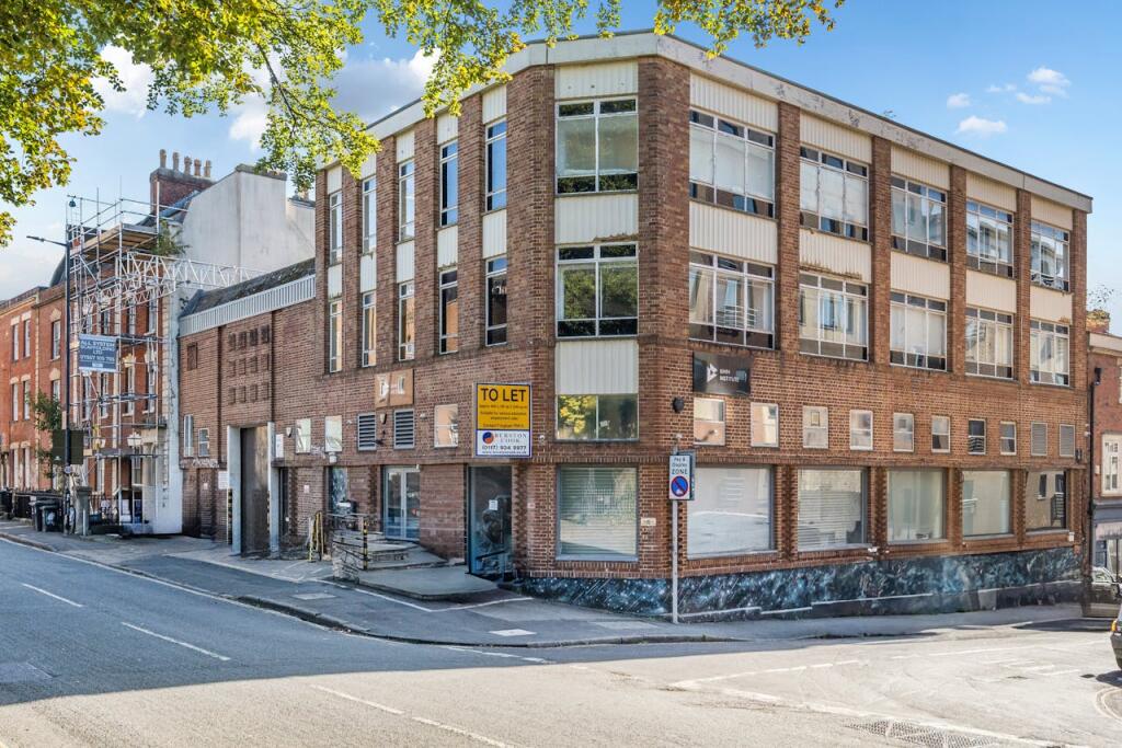 Main image of property: 25 King Square, Bristol, BS2 8JN