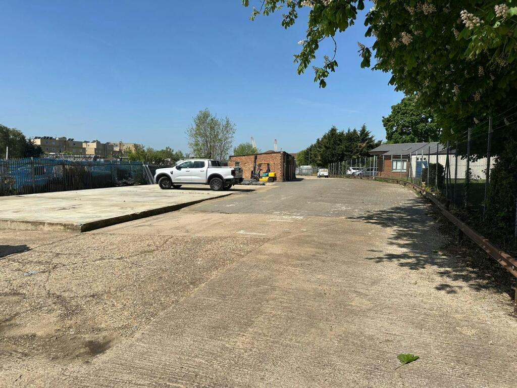 WhatsApp Image 20250430 at 122721_e15d12f3.jpg