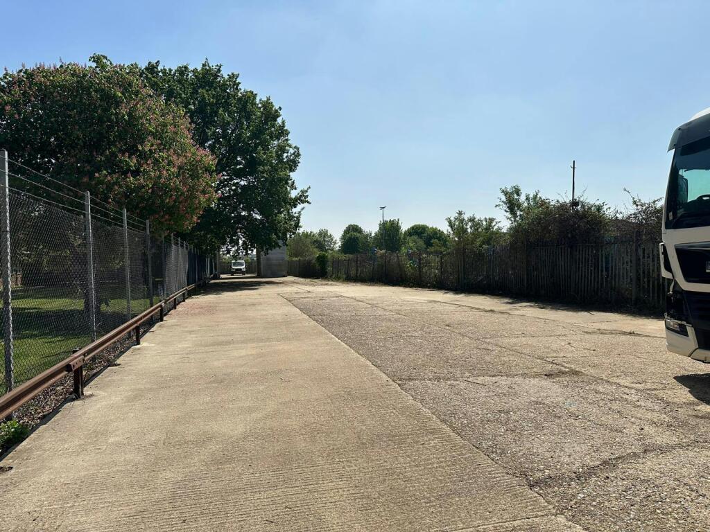 WhatsApp Image 20250430 at 122721_a173afcb.jpg