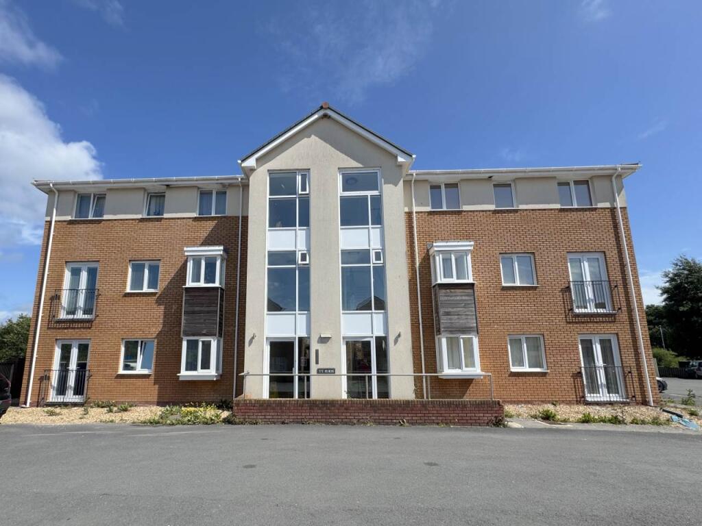 Main image of property: Ty Rhos, Clos Gwilym, Llanbadarn Fawr