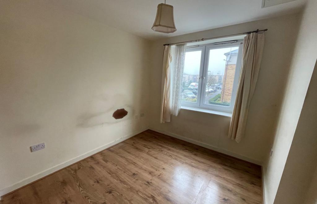 2 bedroom flat for sale in Apartment 5 Hertford House, Taywood Road