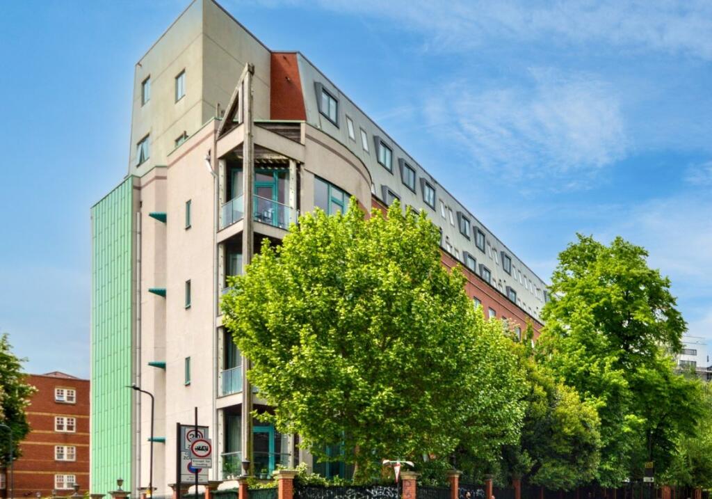 Main image of property: Flat 403 Jubilee Heights, 1 Shoot Up Hill, Kilburn, London, NW2 3UQ