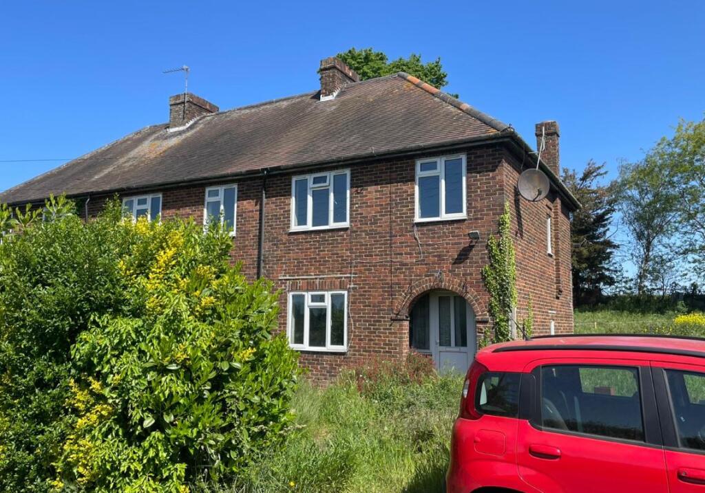 Main image of property: 3 Quoyne Cottages, Hockenden Lane, Swanley, Kent, BR8 7QQ