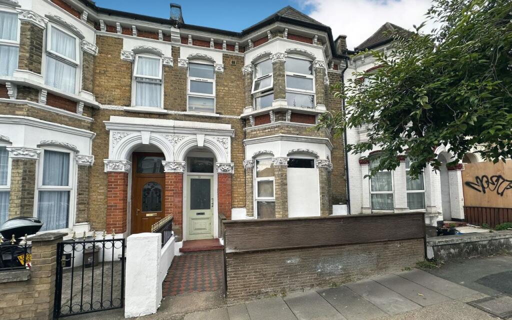 Main image of property: 19D East Dulwich Grove, Southwark, London, SE22 8PW