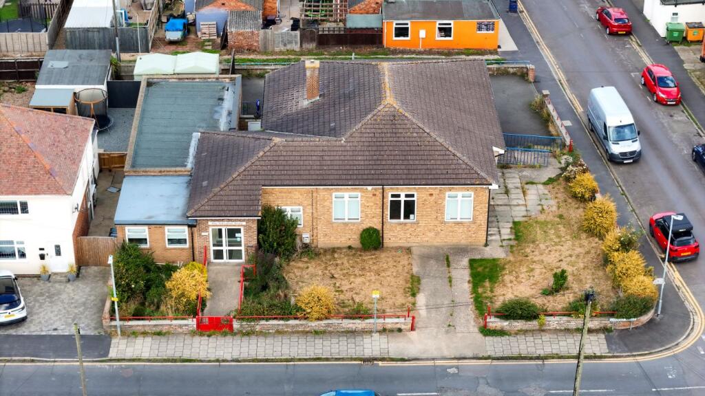 Main image of property: Former Salvation Army, Somersby Avenue, Mablethorpe, Lincolnshire, LN12 1HH