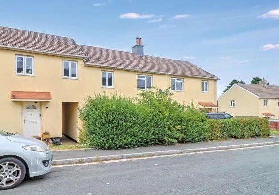 Main image of property: 17 Charles Road, Yeovil, Somerset, BA21 5LR
