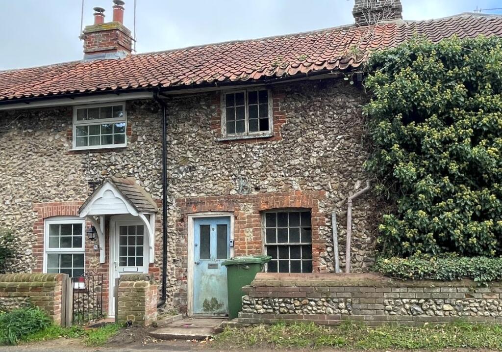 Main image of property: 9 Dereham Road, Litcham, King's Lynn, Norfolk, PE32 2NU