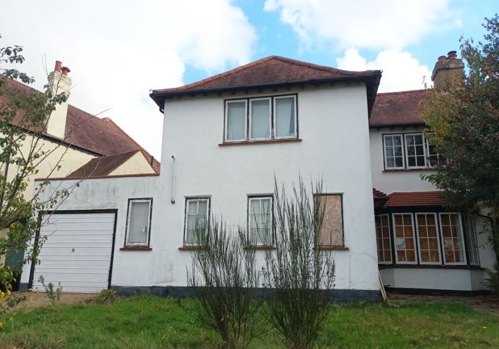 Main image of property: 29 College Road, Isleworth, Middlesex, TW7 5DJ