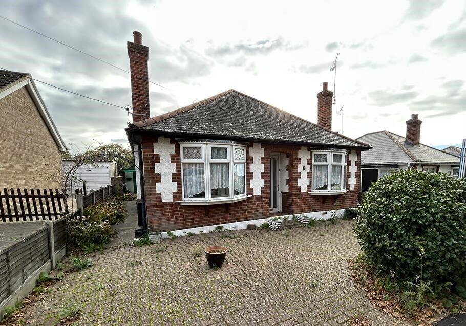 Main image of property: 8 Upper Park Road, Brightlingsea, Colchester, Essex, CO7 0JP
