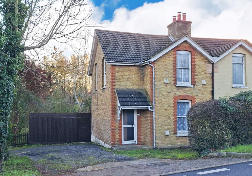 Main image of property: 2 Hillside, Gate Hill, Dunkirk, Faversham, Kent, ME13 9LN