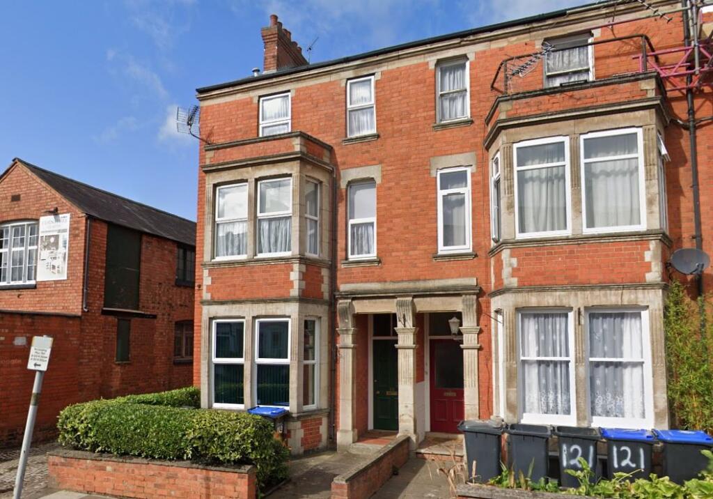 Main image of property: Flat 2, 119 Abington Avenue, Northampton, Northamptonshire, NN1 4QB