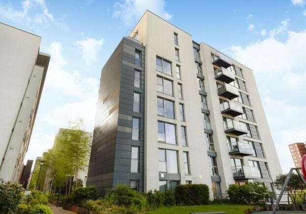 Main image of property: Flat 701 Signal Building, Station Approach, Hayes, Middlesex, UB3 4FG