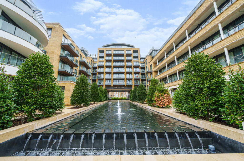 Main image of property: Kew Bridge Road, Brentford, TW8