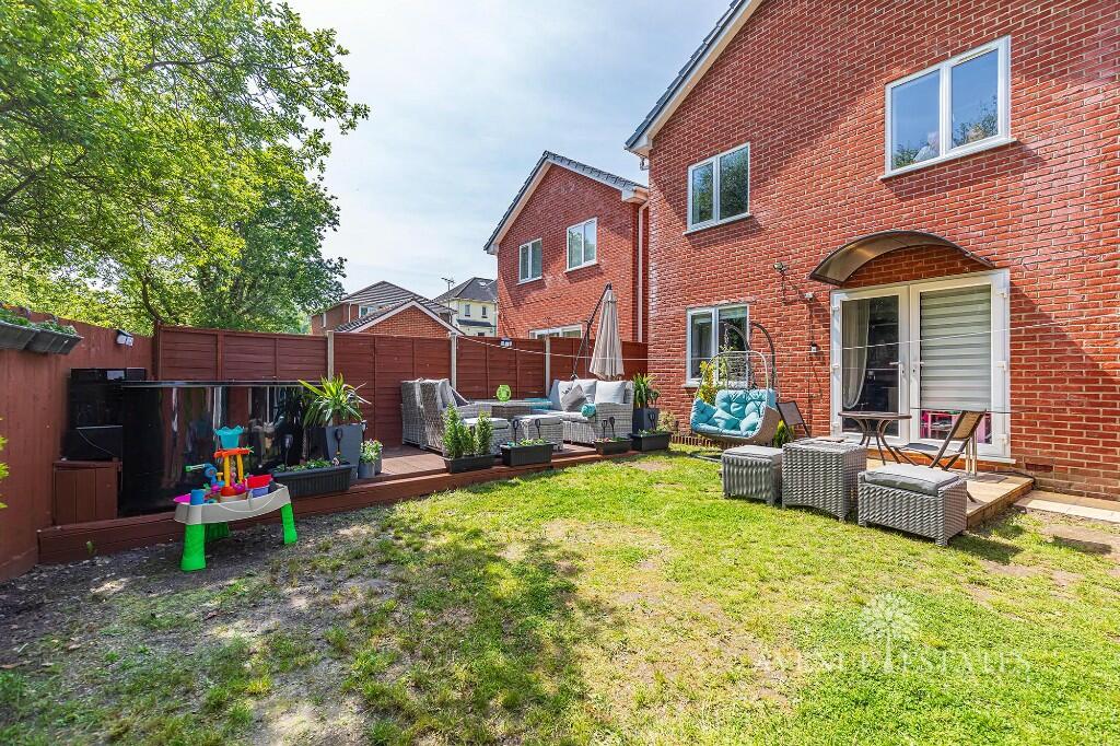 3 bedroom detached house for sale in Herbert Avenue, Poole, Dorset, BH12