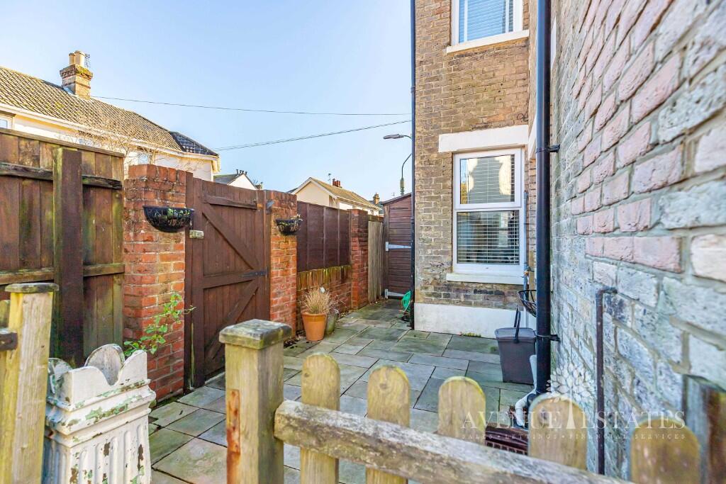 Additional property image - York Place, Bournemouth, Dorset, BH7