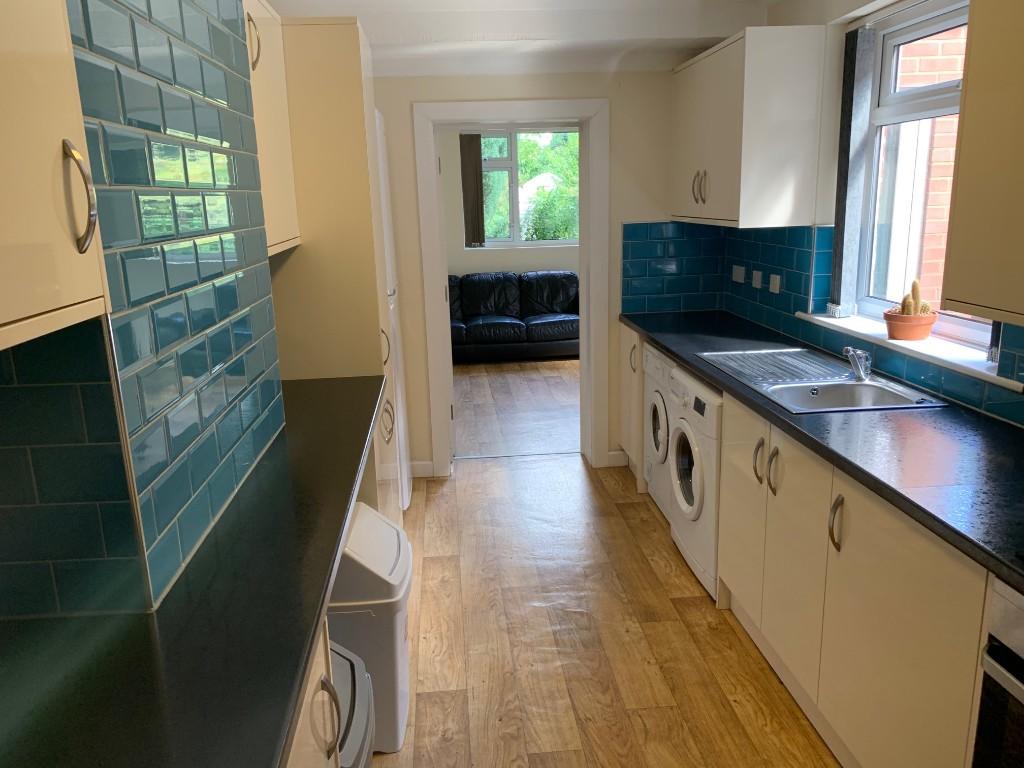 Additional property image - 5 Bedroom Student House, Cardigan Road.