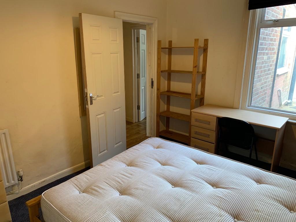 Additional property image - 5 Bedroom Student House, Cardigan Road.