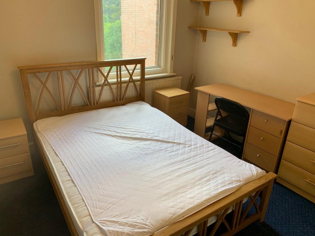 Additional property image - 5 Bedroom Student House, Cardigan Road.