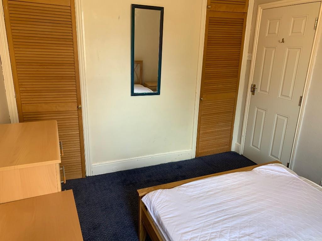 Additional property image - 5 Bedroom Student House, Cardigan Road.