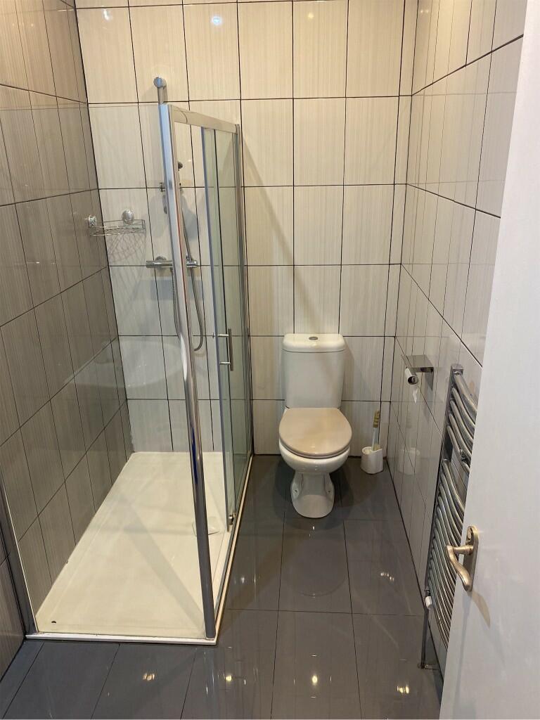 Additional property image - 2 Double Bedroom Student Garden Apartment - Rushton Crescent
